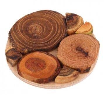 Dřevěné podnosy zdůrazní vizuální krásu potravin. Pořiďte si také jeden